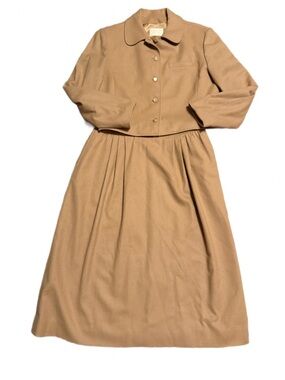 Vintage Pendleton Virgin Wool Camel Tan Skirt Jacket Set Size 8 EUC